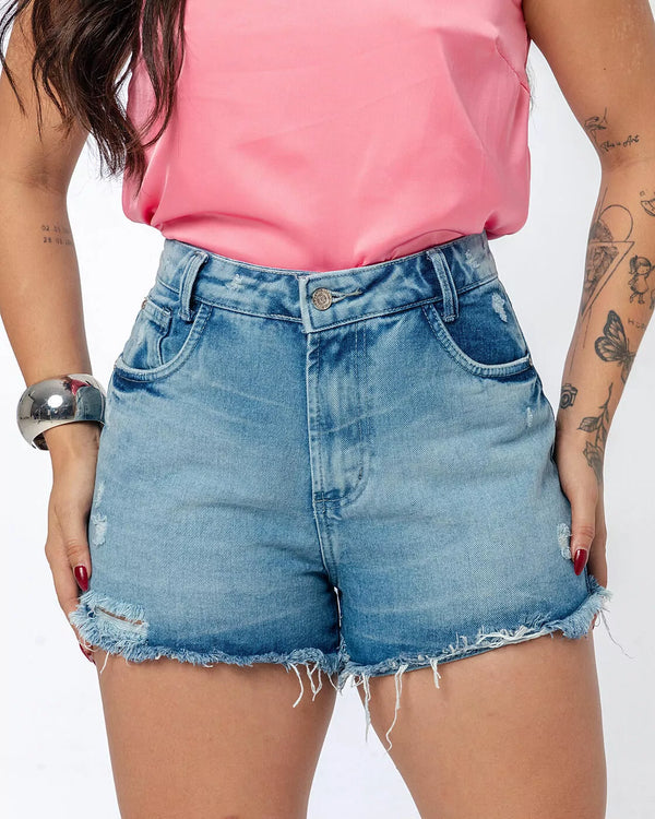 Short Jeans Desfiado e com Puídos