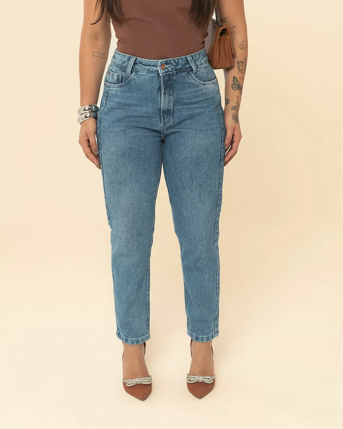 Calça Jeans MOM com Emenda Lateral OUTLET