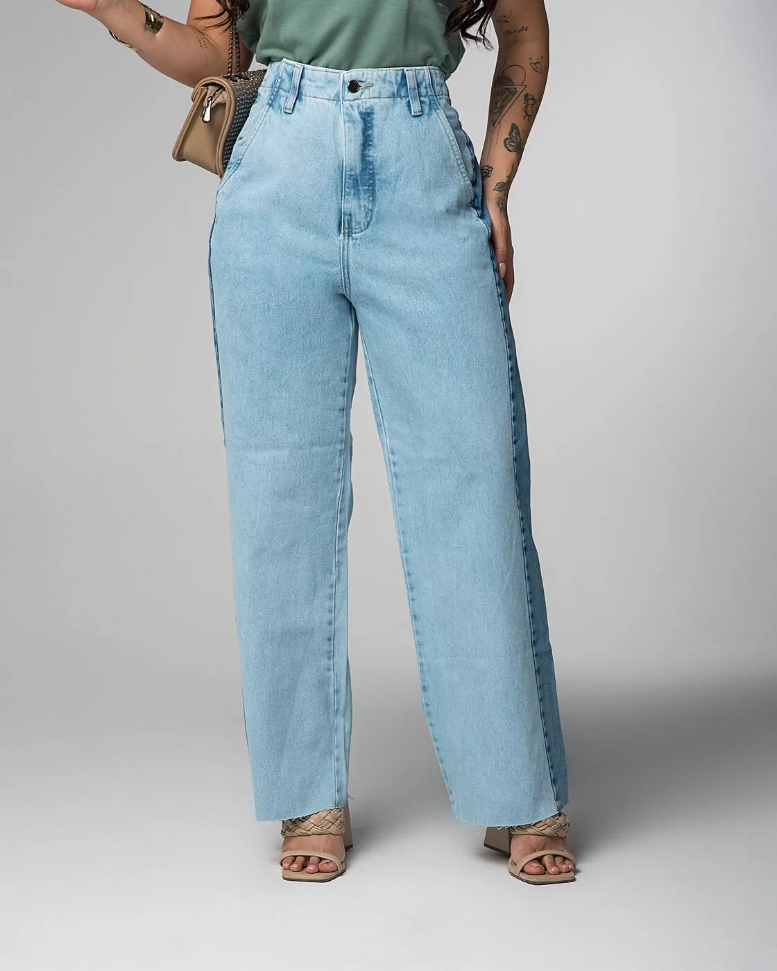 Calça Jeans WIDE LEG com Emenda Lateral