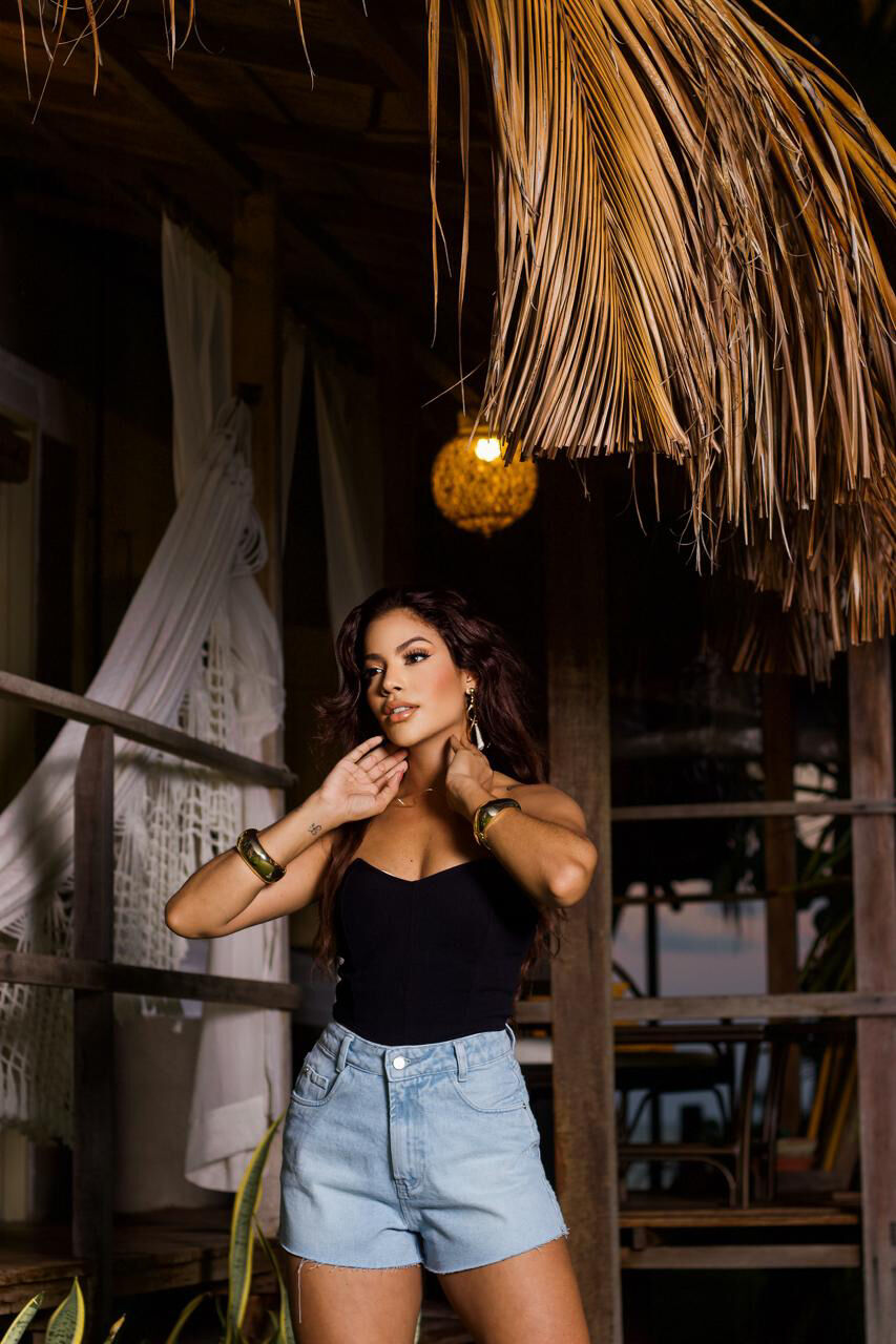 Short Jeans JADE POÁ com Bordados